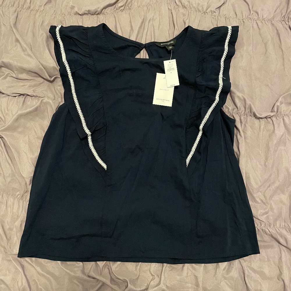 Banana Republic Blouse Size Medium NWT